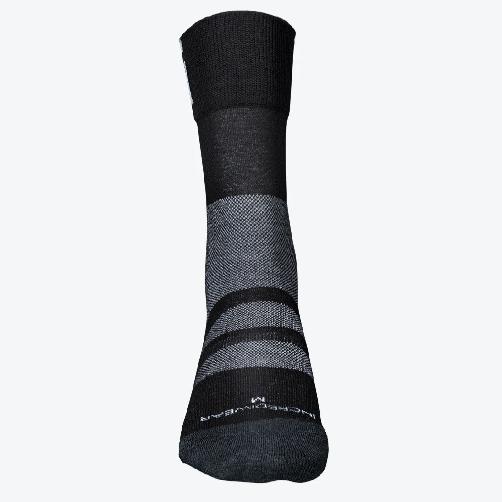 Calcetines deportivos finos medianos